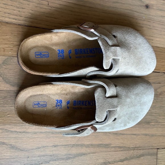 Birkenstock Boston Clogs - Women’s Size 38 - Suede Beige - Picture 2 of 4